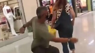 لا يوجد زوج وزوجة يخرجان للتسوق ثم يعودان كإنسانين طبيعيين...