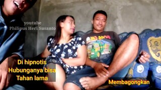 Di hipnotis Hubungan suami istri tahan lama