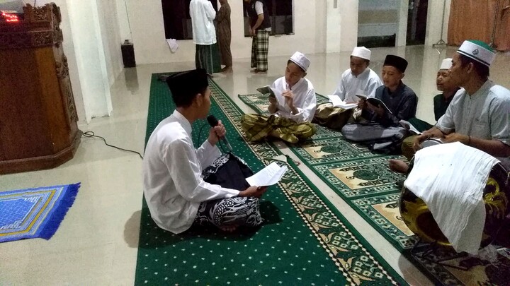 Pembacaan nadzom 'Aqidatul 'Awam