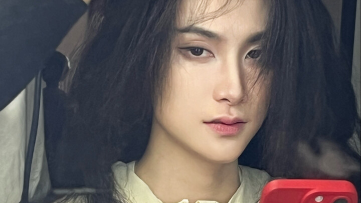 After begging my friend for ages, they finally agreed to cosplay my husband!