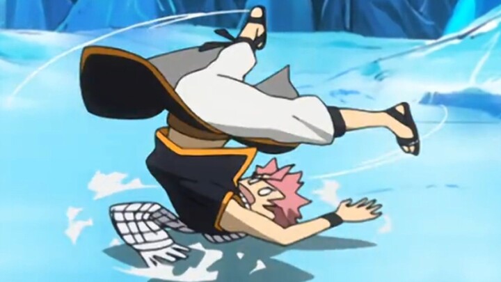 Gambarin Natsu yg tergelincir di es tapi keliatan kaya break dance