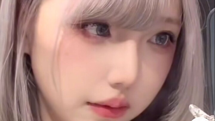 Oh my, isn’t that Sister Lian?