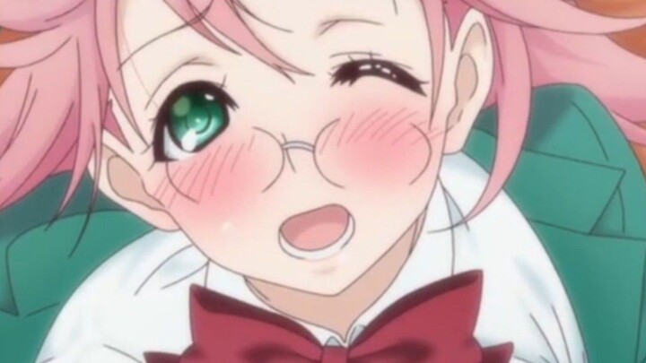 Liat ONE-SAN lagi cosplay Anak sekolah