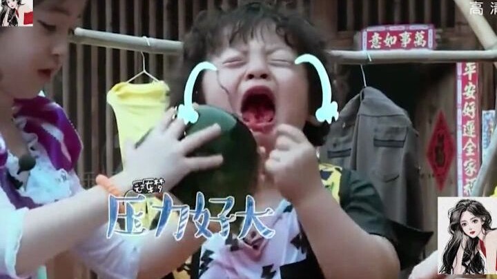 Huyền Huyền là một chú cừu lười biếng. Cha cậu nghi ngờ trong người cậu có một Trư Bát Giới. Chuyện 