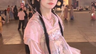 يمكن للرجال أن يكونوا جميلين أيضًا (●—●)