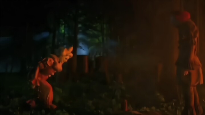 Trong mắt cô ấy không có chú hề, chỉ có người cha của mình mà thôi.