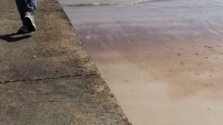 কিছু সময় সাগরের পাড়ে