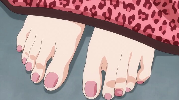 cewek cantik habis nail art