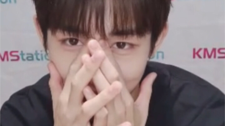 He showed Dong Sicheng his own NCT Zone video, hahaha, and then shyly ran away right after.