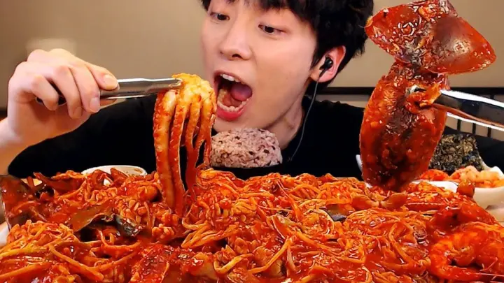 【Food】SIO Mukbang: Spicy seafood stew