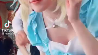 A cosplay from Daying on the Internet, so cute I couldn't help but share it [