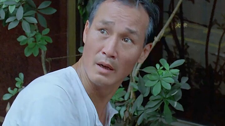 Is there a big brother like this? Would you want to be with him?