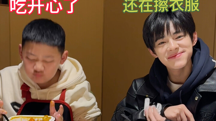 كل بيت له سلسلته الغذائية الخاصة هههه