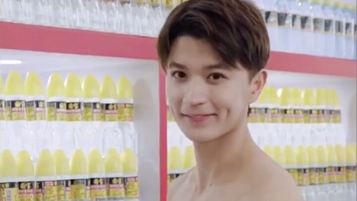 فرقة يوشو الجديدة: عضلات البطن تفتح أغطية الزجاجات!