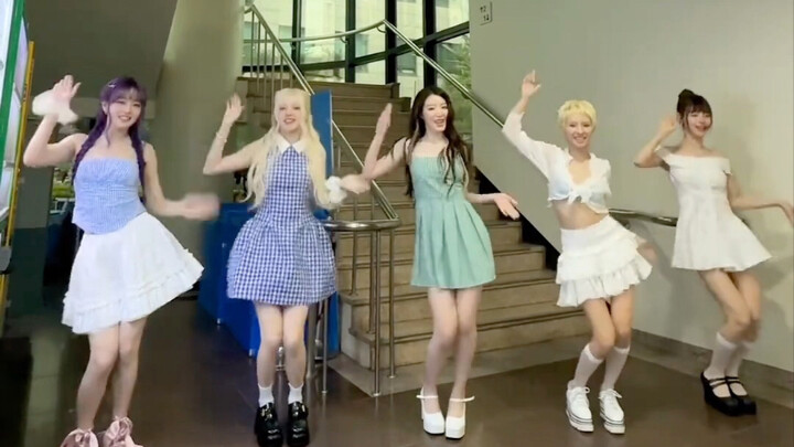 Girlfriend official updated the Girlfriend challenge video.