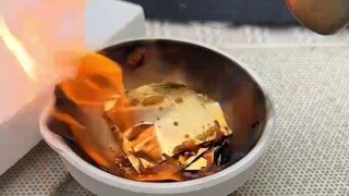 Tiền vàng Vua Hải Tặc
