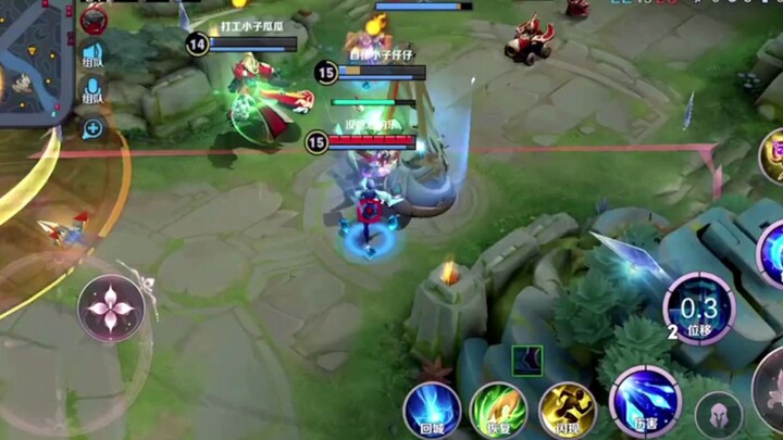 Gọi anh cũng vô ích, ngay cả anh cũng bị người ta rượt đánh!