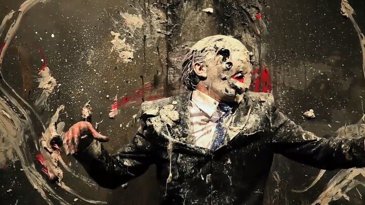 Don't enter if you're easily scared—live performance of disguise techniques