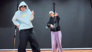 【防弹少年团】230307 泰亨亲自设计的J-HOPE&V《On The Street》Challenge