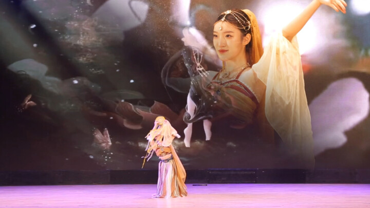Surprise! An international high school student actually performed Dunhuang dance music at the welcom