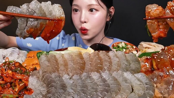 【Phụ đề tiếng Trung Boki】Sashimi tôm sống, trộn với cá thu, mực sashimi và nhím biển!