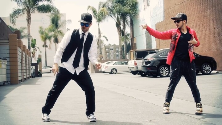 ริคาร์โด วอล์คเกอร์ และ ป๊อปปิน จอห์น ร่วมมือกันนำเสนอ BEAT IT เพื่อเป็นการคารวะ Michael Jackson!