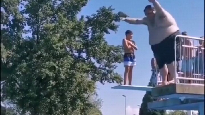 Chết tiệt, cảm giác áp bức này thật kinh khủng!