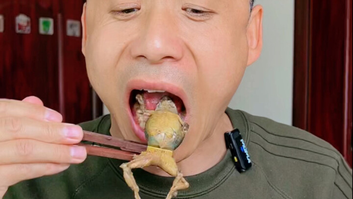 Which can you handle: toads or live fertilized duck eggs?