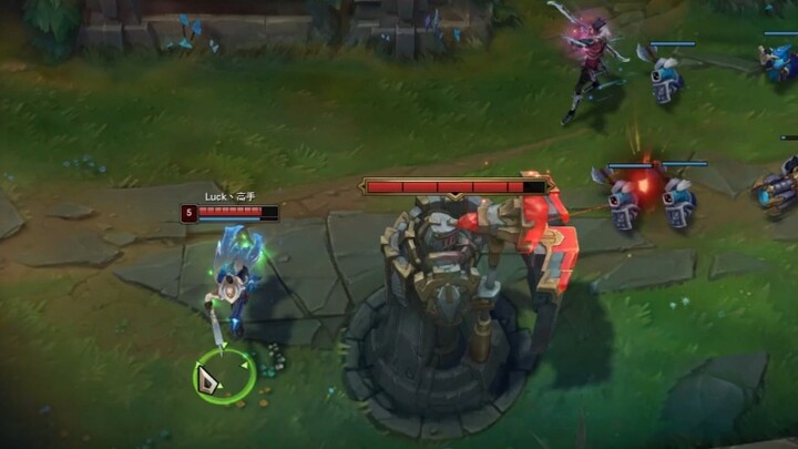 Hãy chú ý nhé, viên đá búa này tên là Tiểu Mỗi.