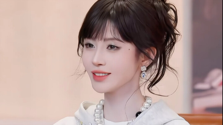 If only the internet were a bit slower, you’d already be falling behind on Ju Jingyi’s memes.