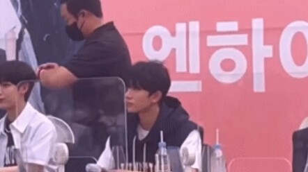 الأنشطة التجارية على طريقة طلب الطعام من الفرق الكورية تأتي فجأة!