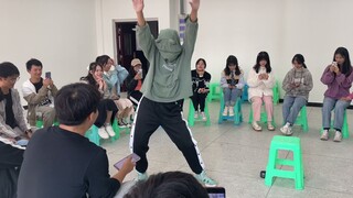 作为一个魂，就应该在才艺表演上跳隔岸！