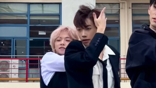 正装男芙 路演爱河限定回归