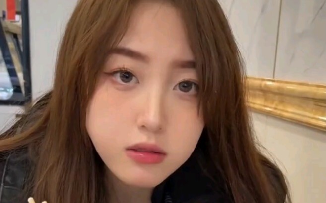 كيف يمكن لطالبة جامعية جميلة أن تحرضني فقط؟