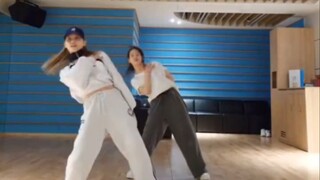 NiziU MAKO RIO 一起Get A Guitar舞蹈挑战