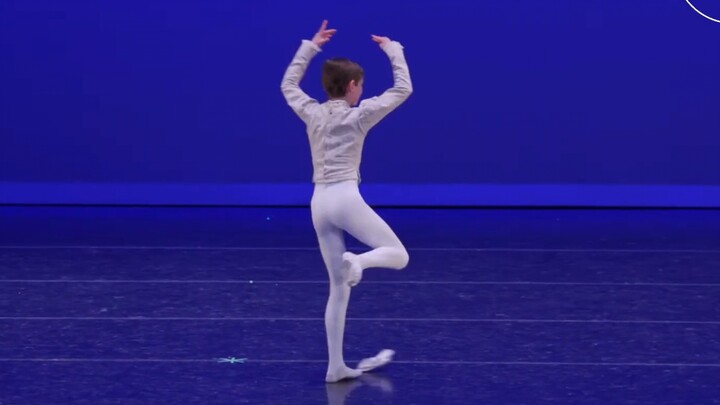 Đang nhảy trên sân khấu thi ballet mà giày tuột giữa chừng thì đừng hoảng, cứ tiếp tục nhảy – cùng l