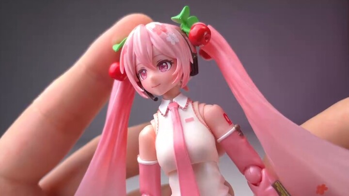 Saya suka sekali piknik di bawah pohon sakura! Merah muda dan lembut! Baunya harum sekali! Unboxing 