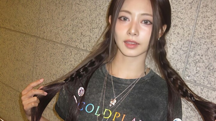 Ziyu updated her Instagram: “No styling, no shoot”—so funny! Ziyu really knows what we’re into.