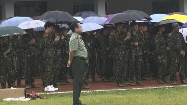 Duck Specialist Instructor Drills in the Rain