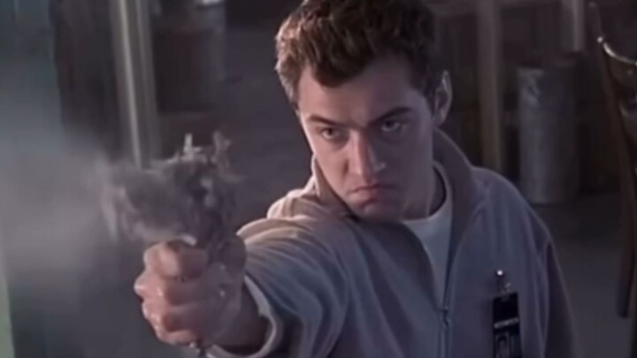 Menyusun sebuah senjata dari hidangan mewah dan santapan laut