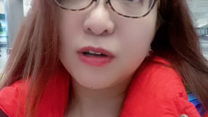 أوروبا أصبحت مجنونة بالفعل بسبب علم قوس قزح.