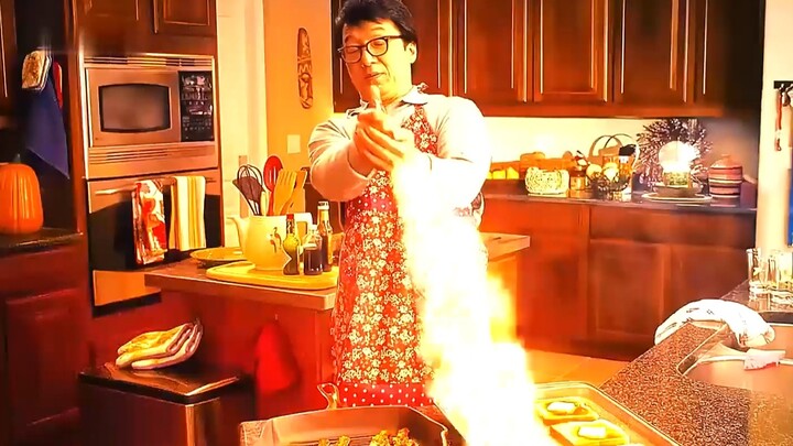 Jackie Chan bertransformasi menjadi pengasuh rumah tangga, kemenangan dengan memiliki perabot tentu 