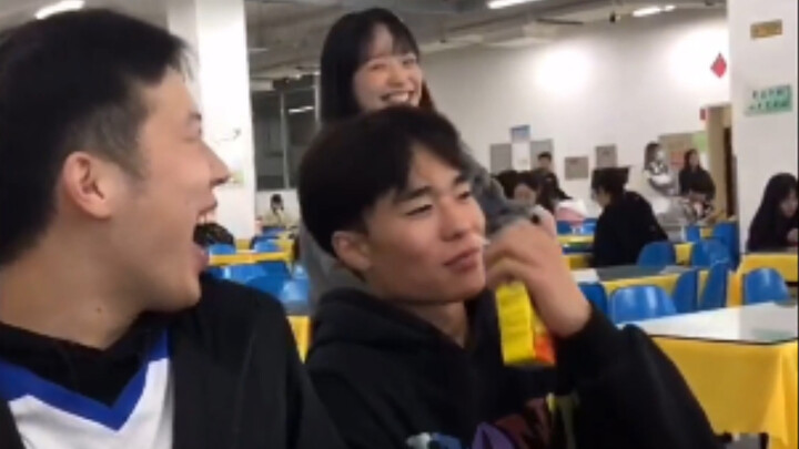 Secretly standing behind my boyfriend to hear how he and his friends are talking about me