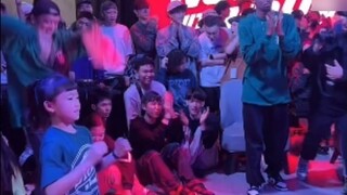 "Gadis kecil, tapi juara hiphop di kategori dewasa"—Emma (menang) VS Wu Zhijing final proyek hiphop;