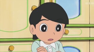 Doraemon: Strange things have happened in the town recently. Fat Tiger lost his dumpling and Suneo s