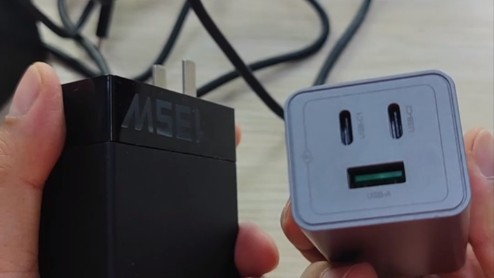 【VLOG】Pengisi daya GaN Legion C135, 135 watt