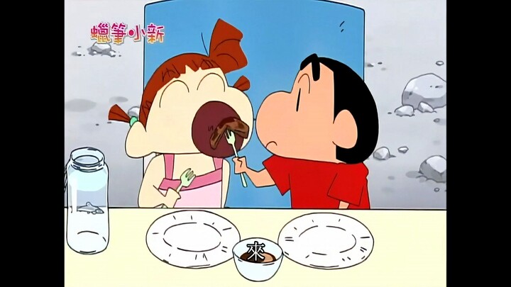 [Crayon Shin-chan] Eat barbecue with Nini, iron pot fatty beef and large meat skewers, barbecue in t