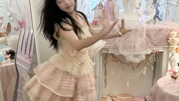 19 عامًا | اليوم عيد ميلادي! قفزت بسعادة خاصة على أنغام [حلقة الحب] ⌟oᴗ<⌯ಣ