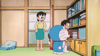 Nobita kembali ke 30 tahun yang lalu untuk mencuri kesemek.