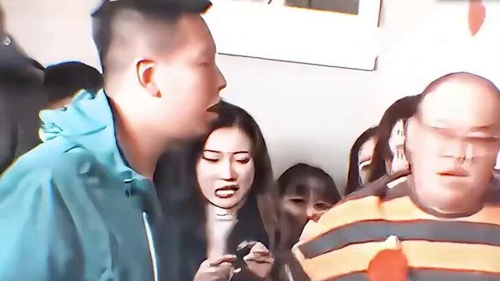 "Khuỷu tay con ong nhỏ và những rắc rối của bạn sẽ biến mất không dấu vết"